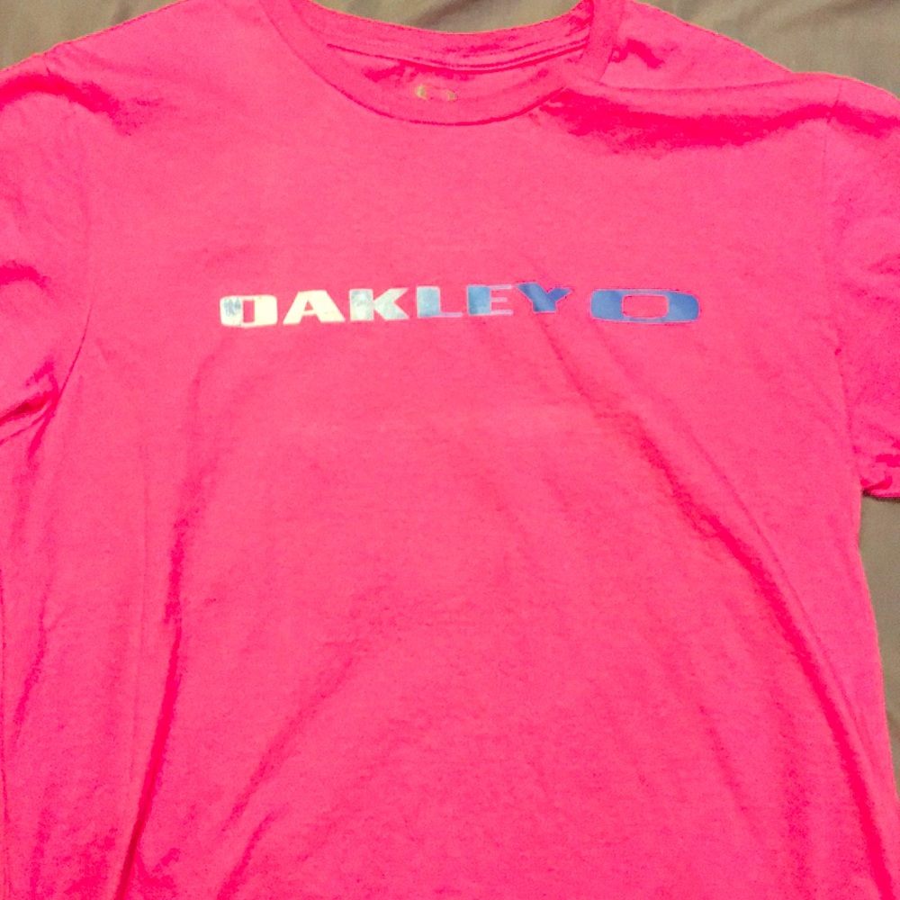 Oakley shirt